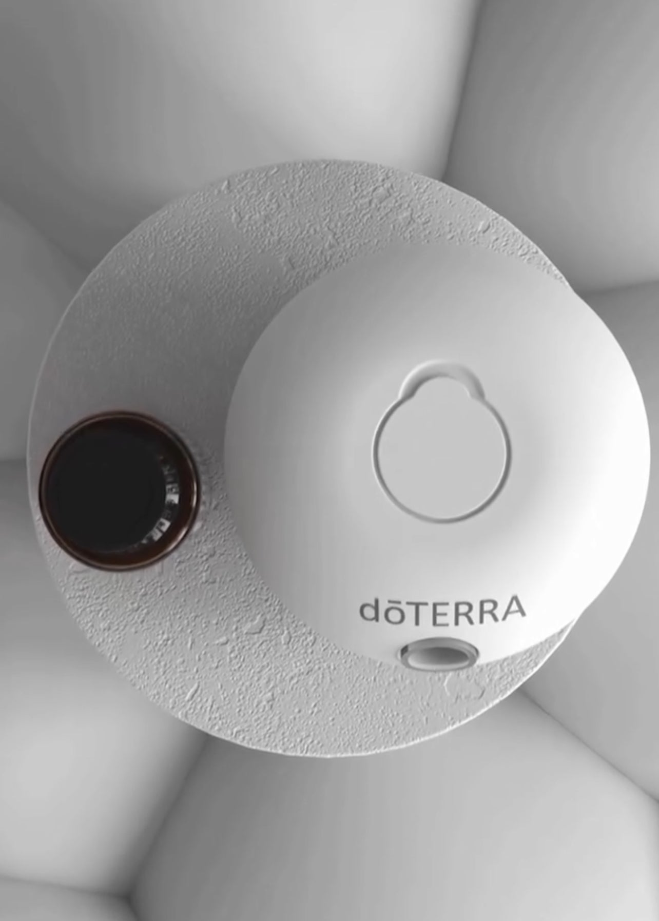Bubble Motion-Activated Diffuser and Pulama Bundle